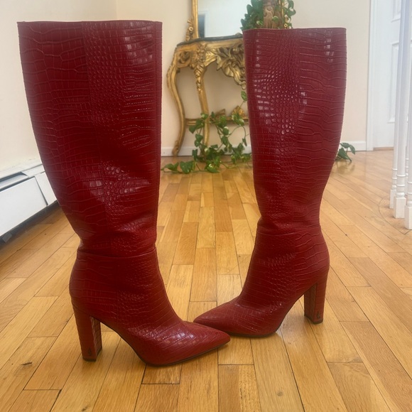 Worn one time, great condition - Picture 2 of 4